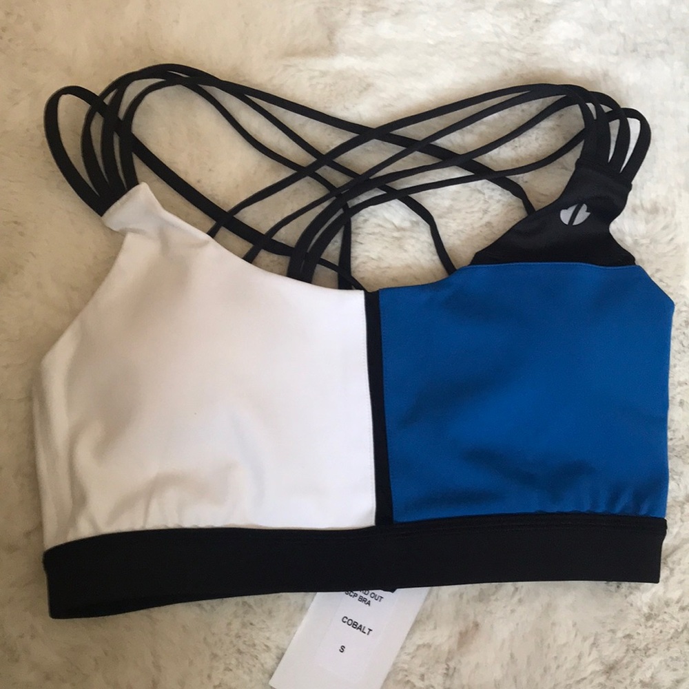 Color Block sports bra strappy back NWT